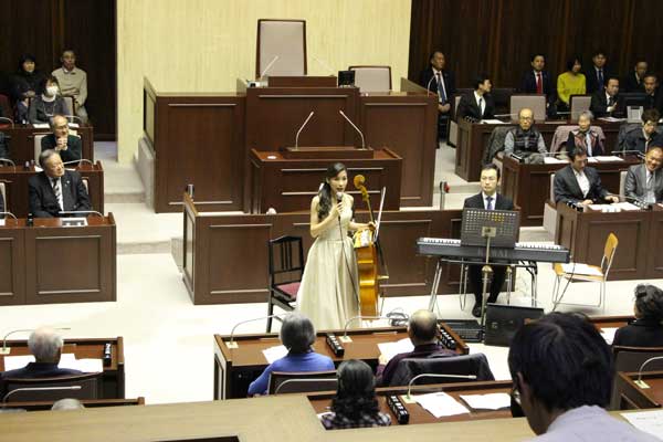 矢口里菜子さん