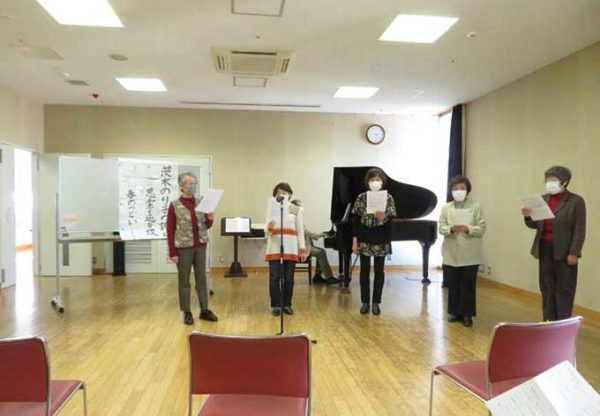 茨木のり子「春の集い」