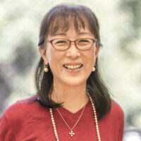 卯野右子